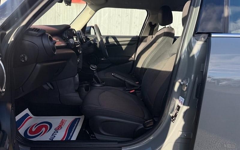 Begagnad Mini Cooper Hatch 136 HK (100 kW) 2017 Halvkombi