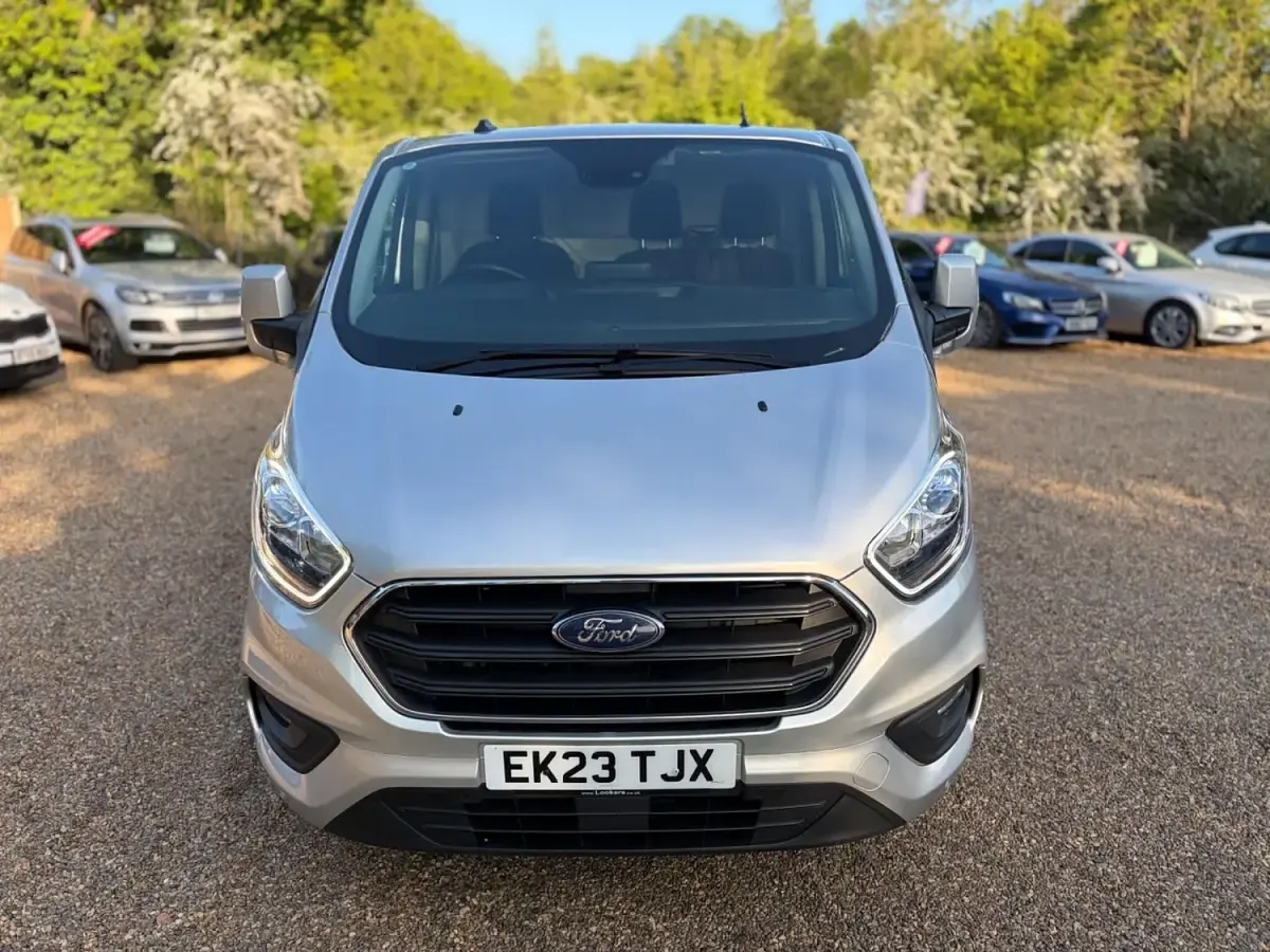 Used Ford Transit Custom Limited 170 HP (125 kW) 2023 Silver Van