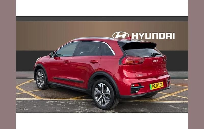 Used Kia e-Niro 150 kW (204 HP) 2021 Red SUV