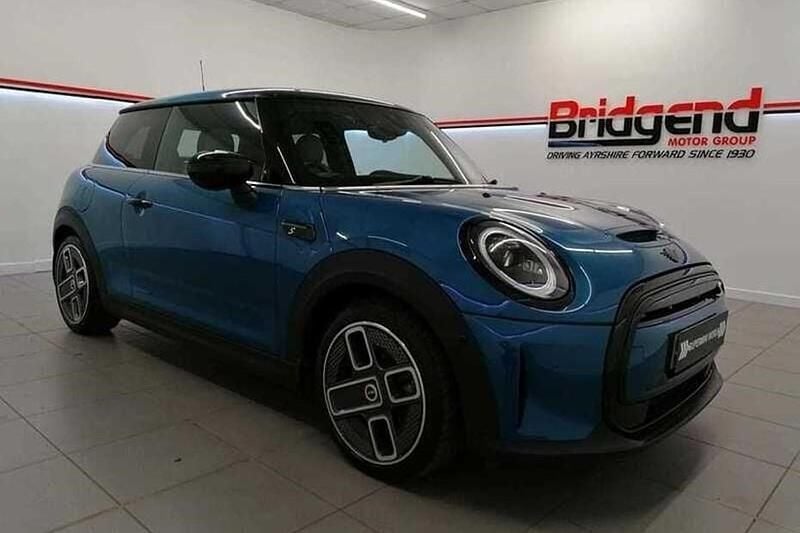 Blue Used 2021 Mini Cooper S Collection Hatchback | £14,795 (Fair price) - Image 1/1