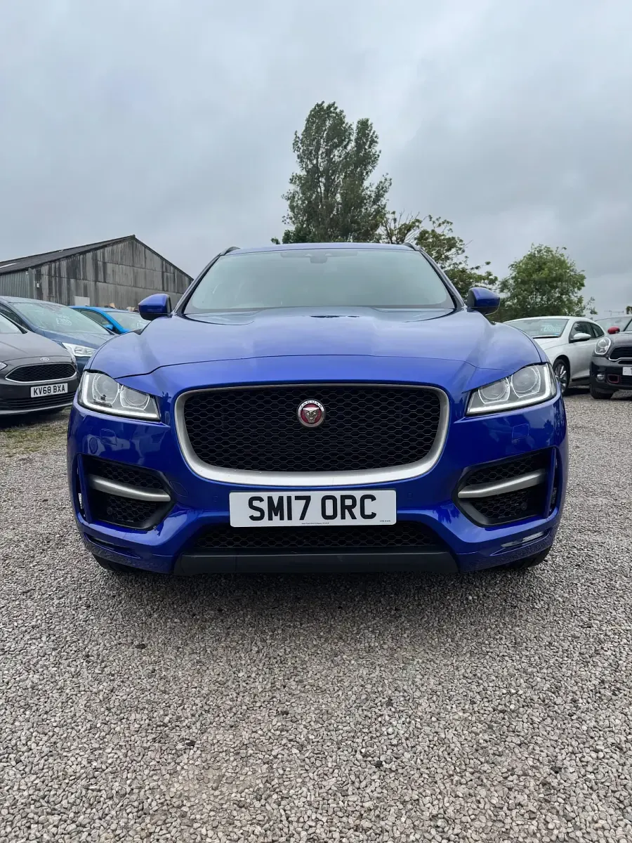 Used Jaguar F-Pace R-Sport 180 HP (132 kW) 2017 Blue SUV