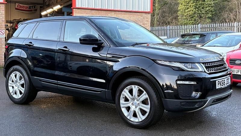 Used Land Rover Range Rover evoque SE 2018 Black Estate