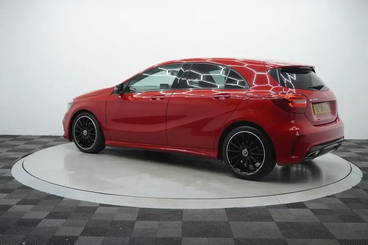 Używany Mercedes A200 AMG line 156 KM (114 kW) 2018 Czerwony Hatchback
