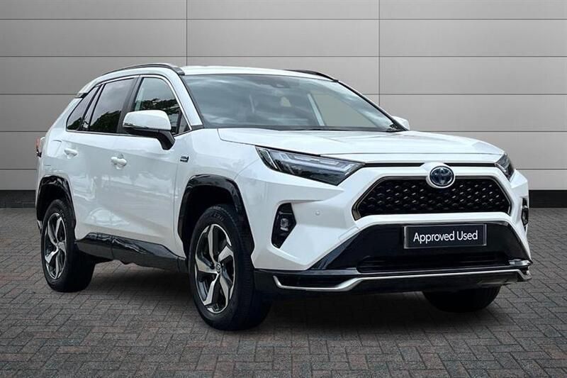 White Used 2024 Toyota RAV4 Hybrid Design SUV | £35,495 (Fair price) - Image 1/4