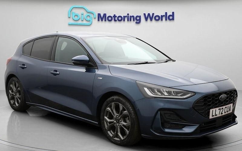 Used Ford Focus ST-Line 125 HP (91 kW) 2022 Blue Hatchback