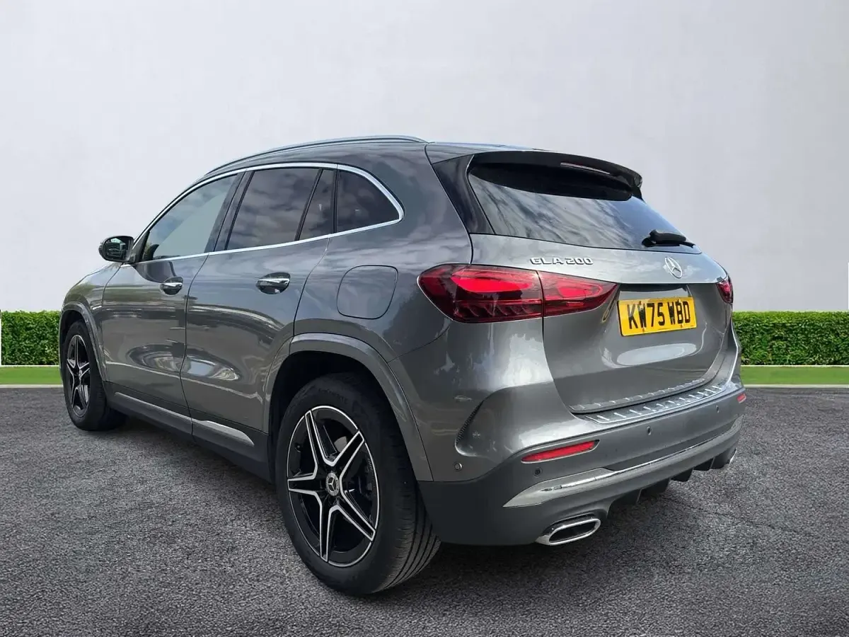 Used Mercedes GLA200 Executive 163 HP (119 kW) 2026 Grey SUV