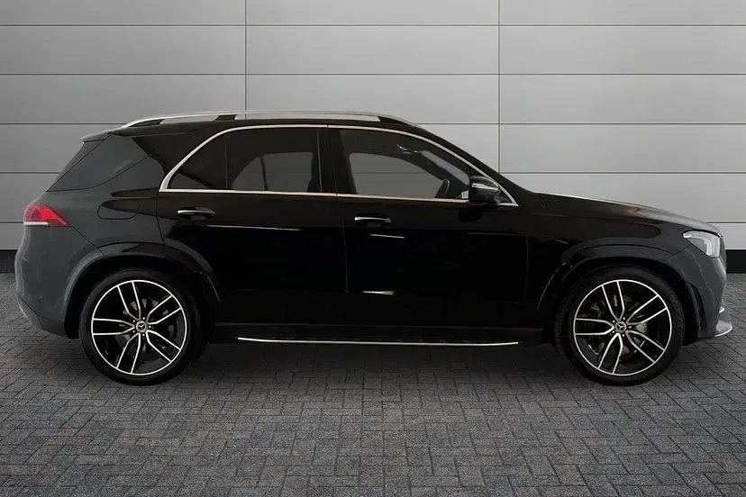 Used Mercedes GLE450 AMG AMG Line Premium Plus 384 HP (282 kW) 2023 Obsidian black SUV