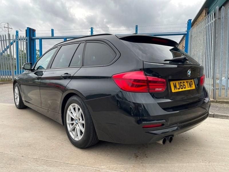 Used BMW 320 Efficient Dynamics 161 HP (118 kW) 2016 Black Estate