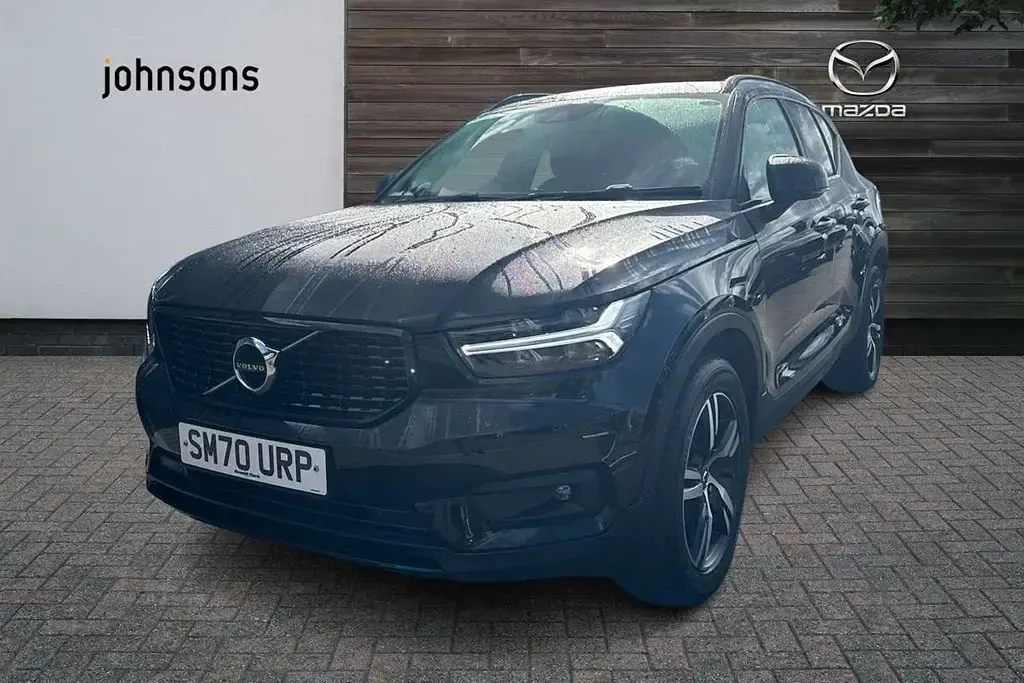 Usado Volvo XC40 R-Design 161 CV (118 kW) 2021 Negro SUV