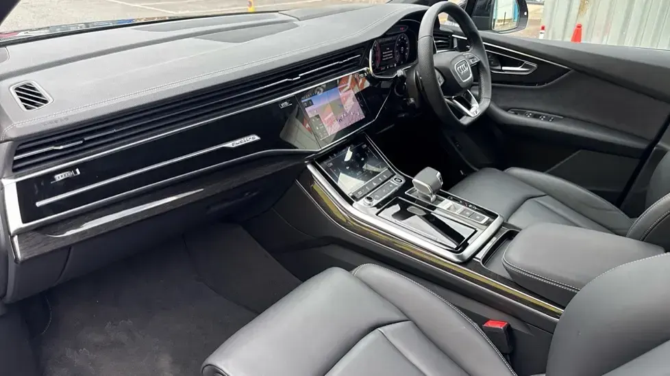 Used Audi Q7 Black Edition 340 HP (250 kW) 2025 Blue SUV