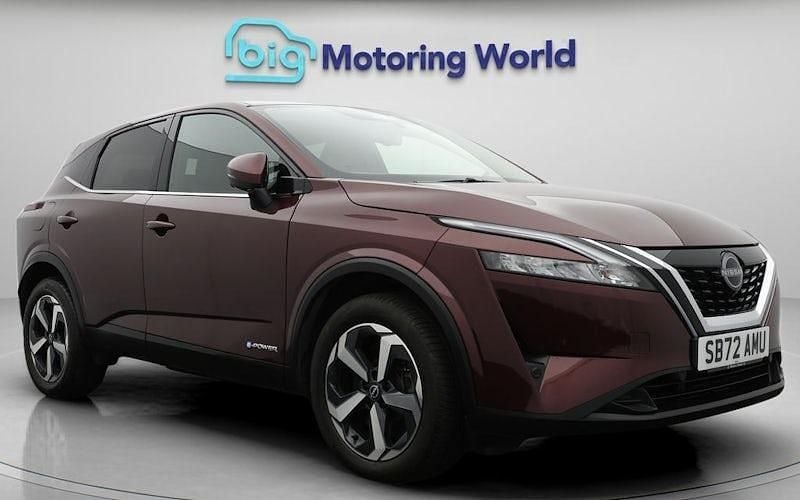Used Nissan Qashqai N-Connecta 190 HP (139 kW) 2023 Red SUV