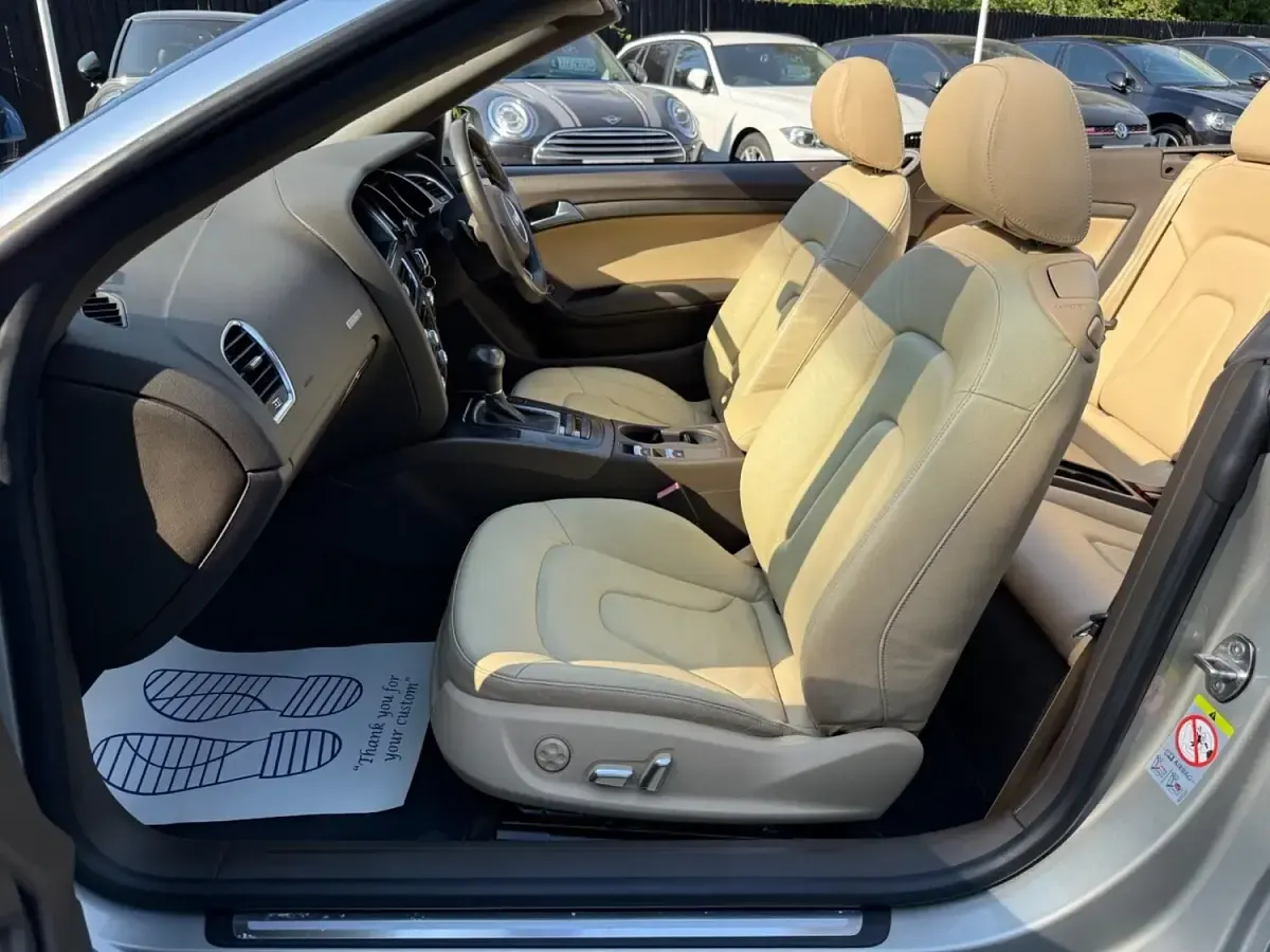 Used Audi A5 Cabriolet Comfort 240 HP (176 kW) 2012 Silver Cabriolet
