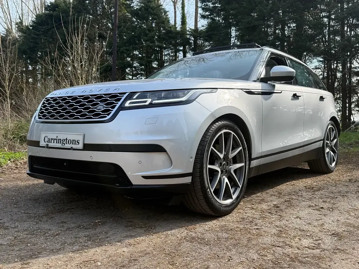 Used Land Rover Range Rover Velar HSE 250 HP (183 kW) 2021 Silver SUV