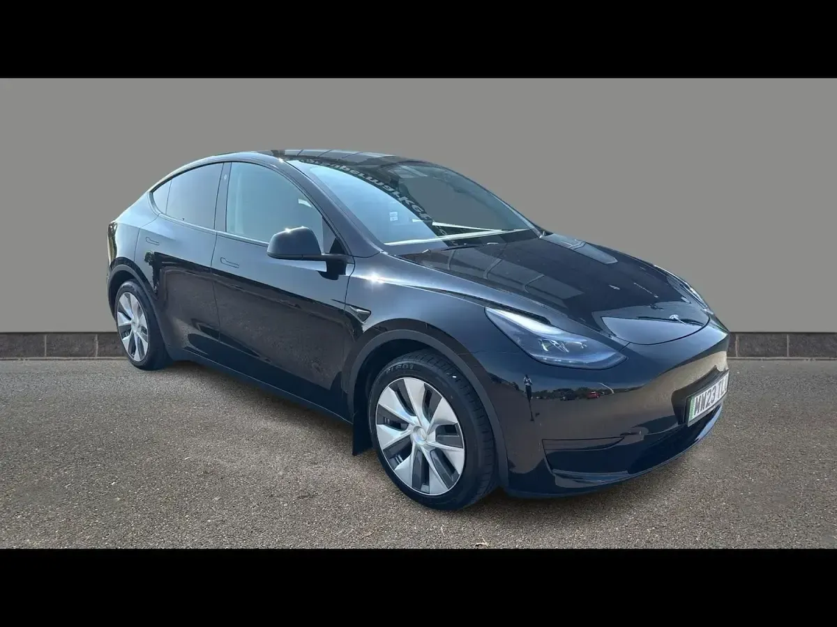 Used Tesla Model Y Standard Range 219 kW (299 HP) 2023 SUV
