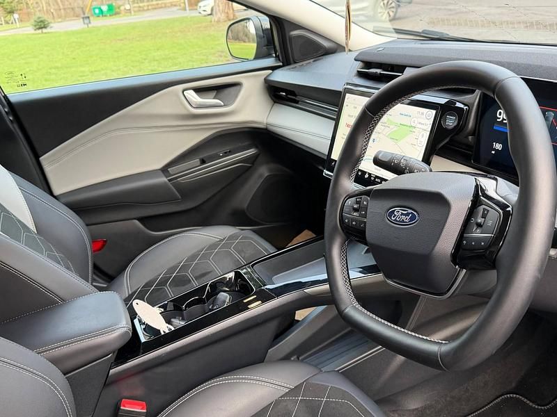 Used Ford Puma Premium 167 HP (122 kW) 2025 Black SUV