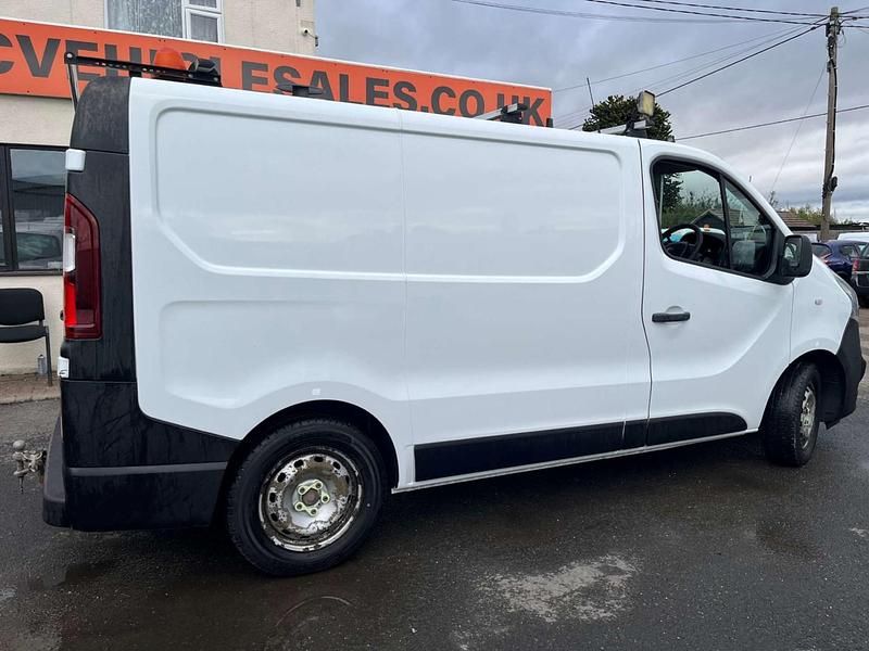 Used Vauxhall Vivaro 2014 White MPV