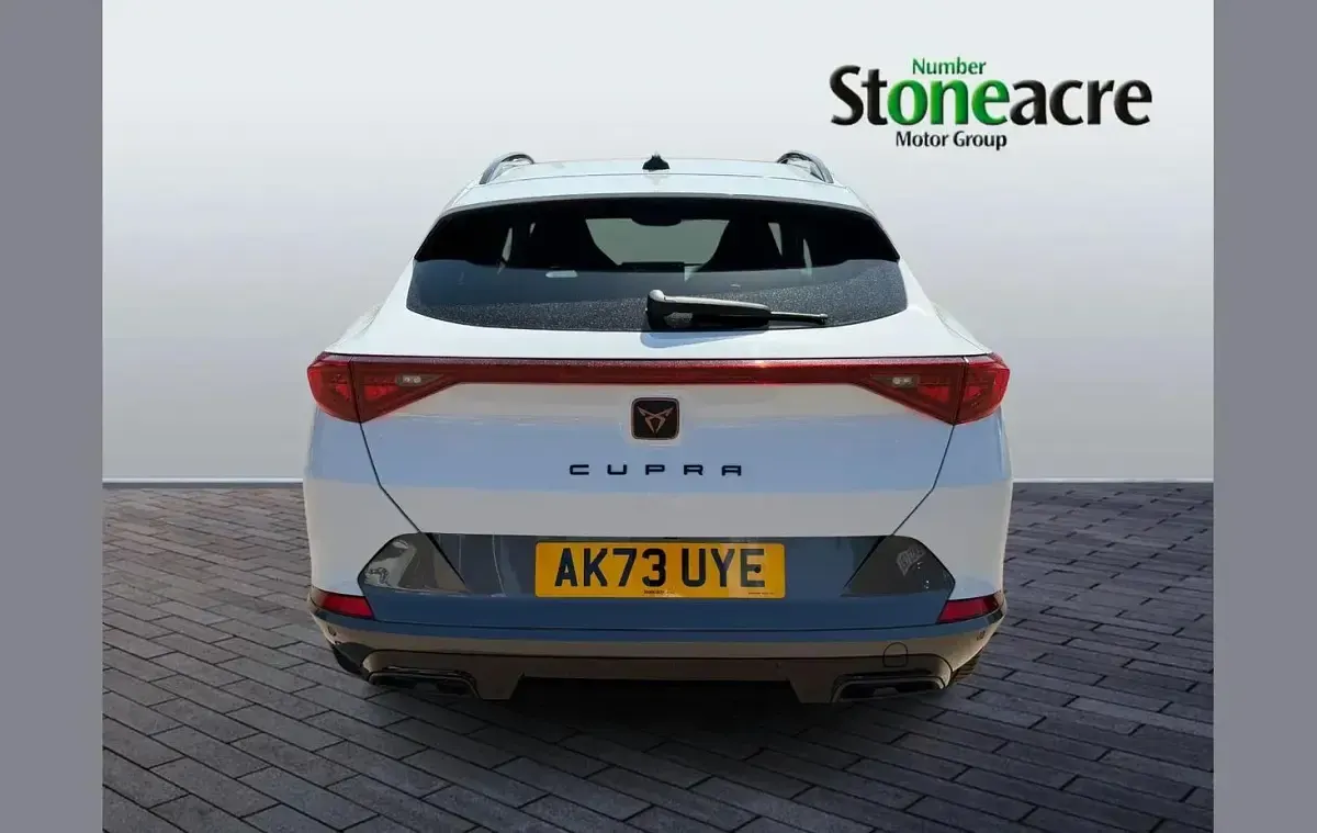 Used Cupra Formentor 150 HP (110 kW) 2023 White SUV