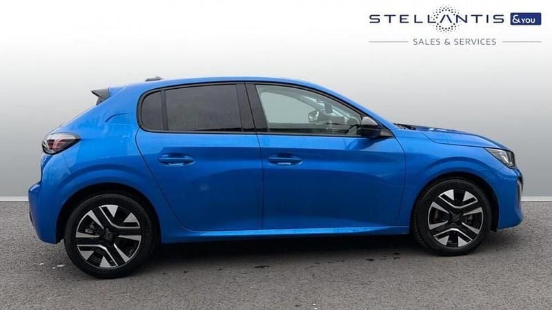 Used Peugeot 208 Allure 99 HP (72 kW) 2025 Blue Hatchback