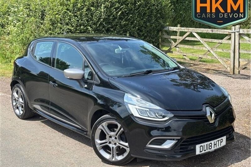 Black Used 2018 Renault Clio IV Signature Hatchback | £7,495 (Good price) - Image 1/4