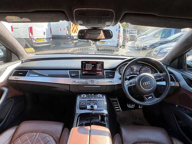 Used Audi S8 Comfort 520 HP (382 kW) 2016 Black Sedan