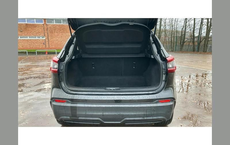 Used Nissan Qashqai Acenta Premium 160 HP (117 kW) 2021 Black SUV