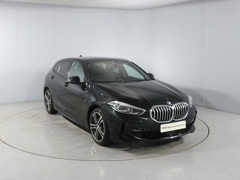 Used BMW 118 M Sport 134 HP (98 kW) 2023 Black Hatchback