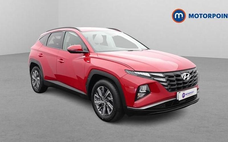 Used Hyundai Tucson SE 180 HP (132 kW) 2022 Red SUV
