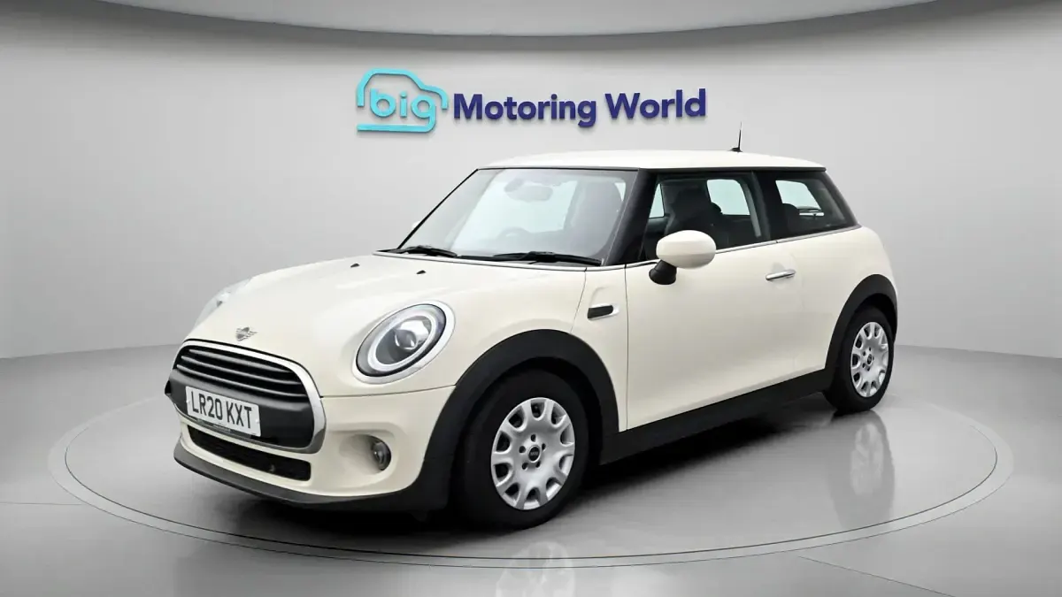 Used Mini ONE Classic 101 HP (74 kW) 2020 Hatchback