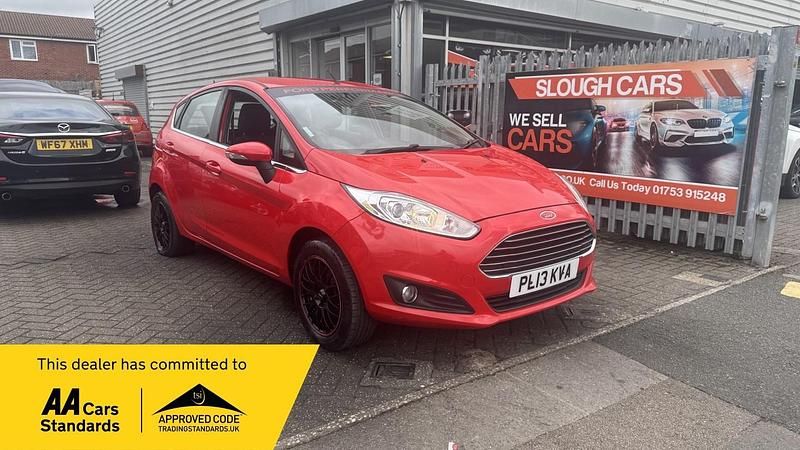 Red Used 2013 Ford Fiesta Zetec Hatchback | £1,595 (Super price) - Image 1/4