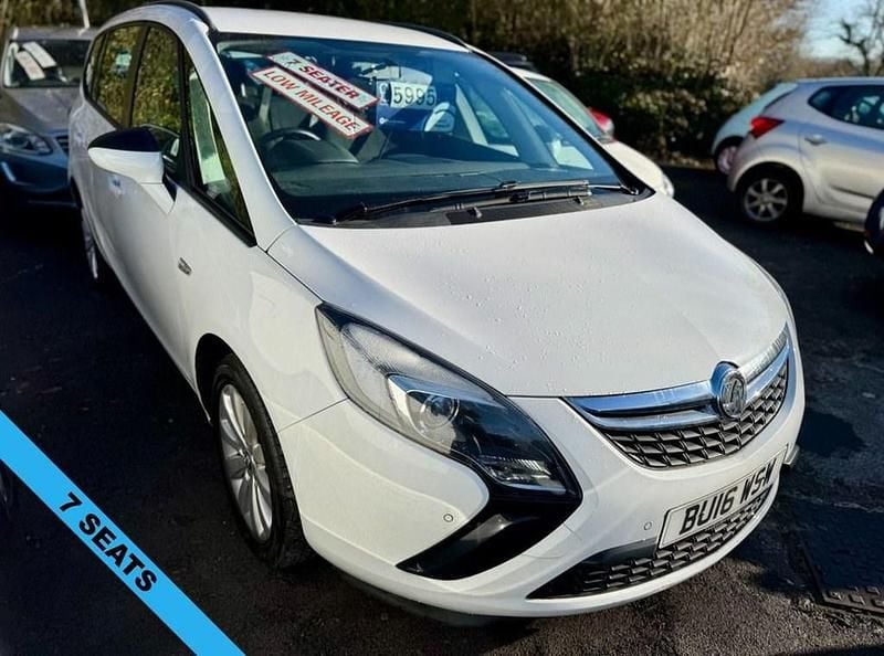 White Used 2016 Vauxhall Zafira Design Edition MPV | £5,995 (Fair price) - Image 1/1