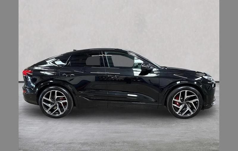Used Audi SQ6 e-tron Advanced 359 kW (489 HP) 2025 Black SUV