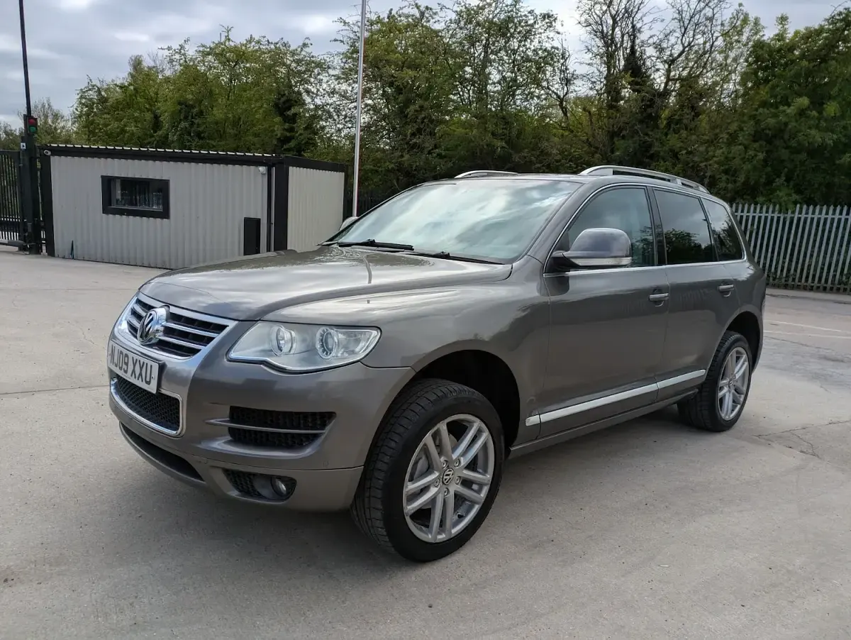 Used VW Touareg 236 HP (173 kW) 2009 Grey SUV