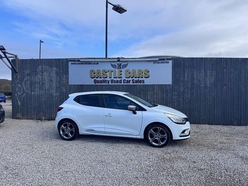 Used Renault Clio IV GT-Line 90 HP (66 kW) 2019 White Hatchback