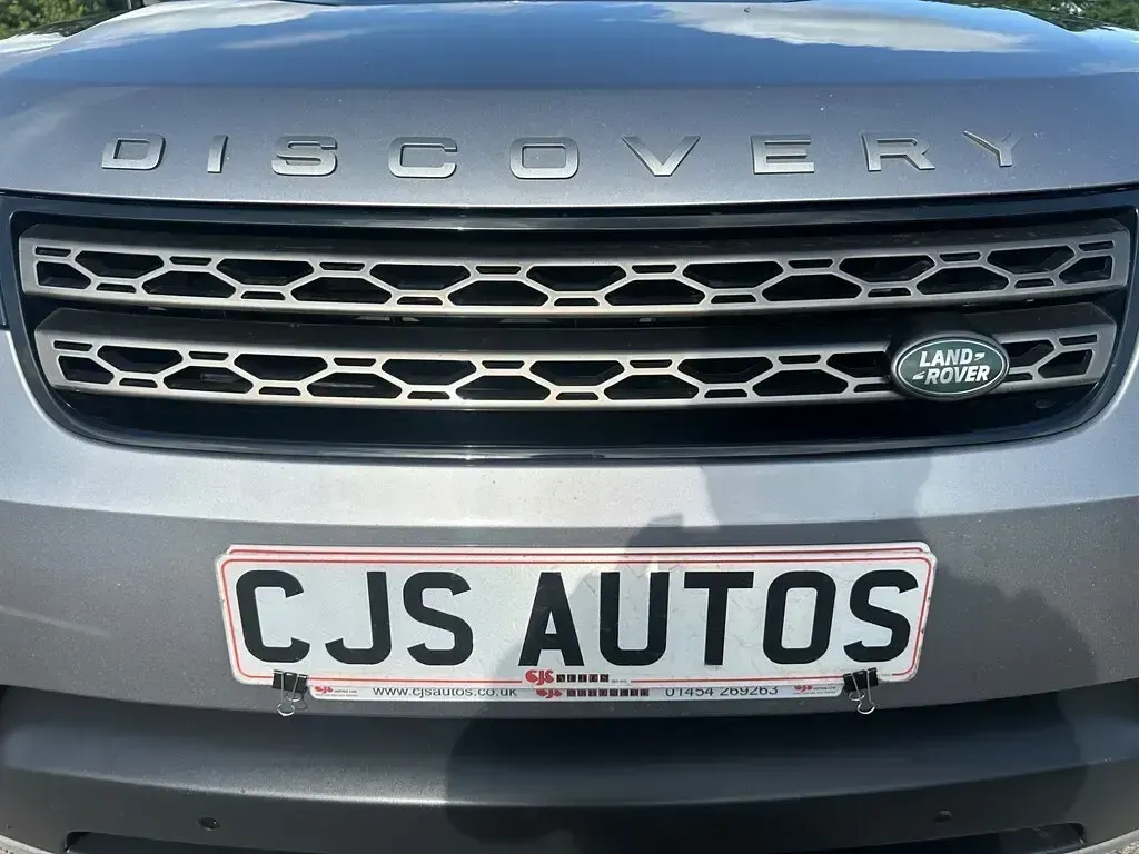 Used Land Rover Discovery SE 2019 Grey SUV