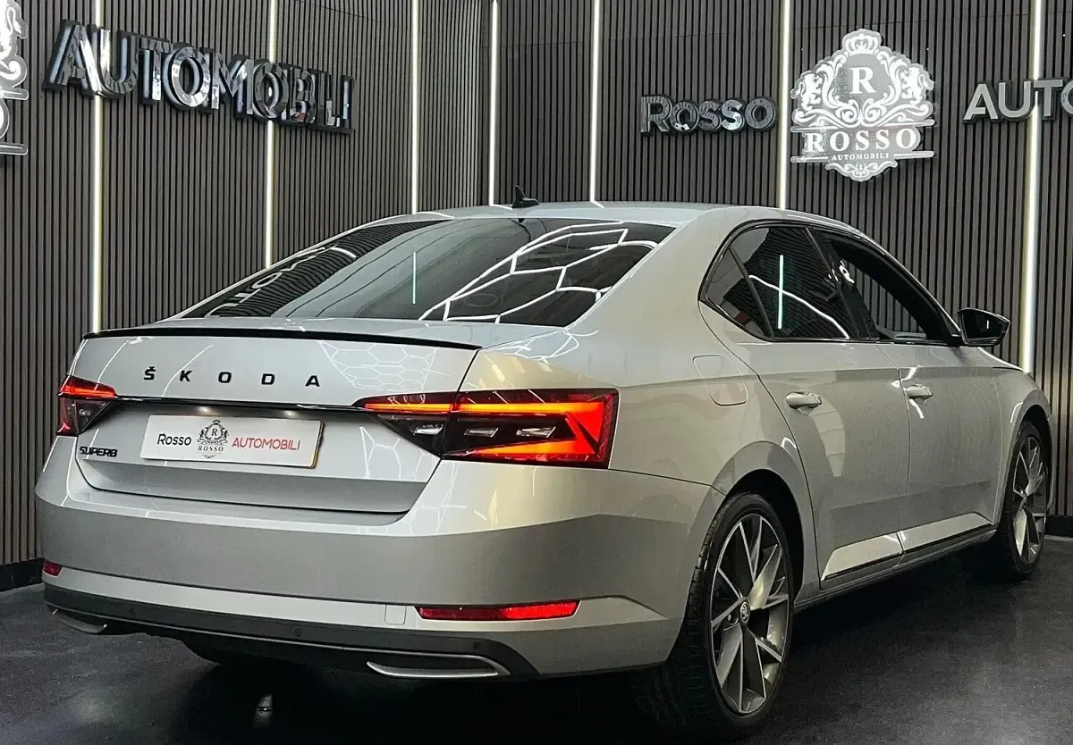 Used Skoda Superb SportlinePlus 2023 Silver Hatchback