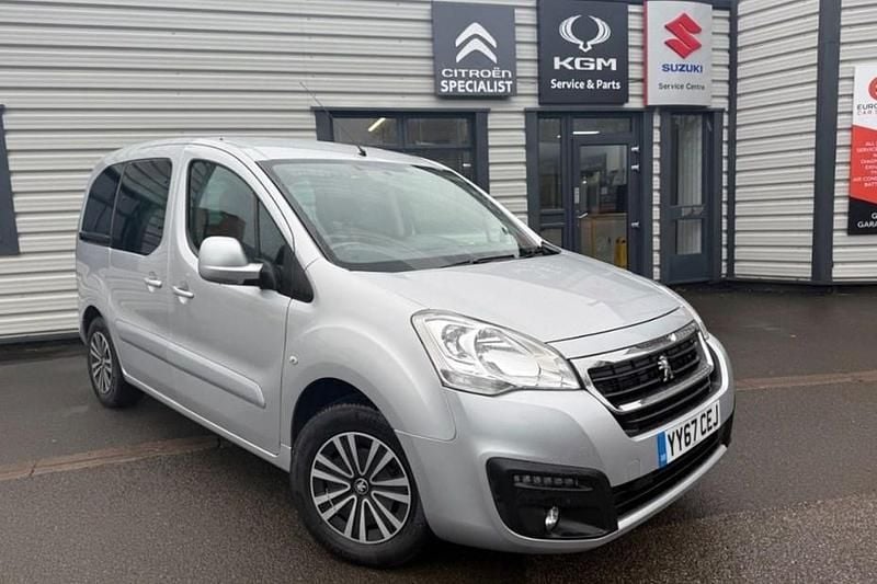 Used Peugeot Partner Tepee Active 75 HP (55 kW) 2017 Silver MPV