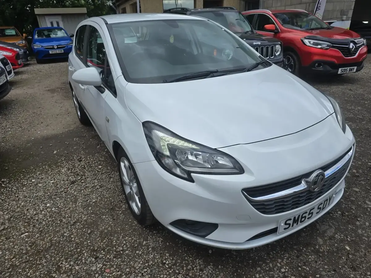 Used Vauxhall Corsa 2015 White Hatchback