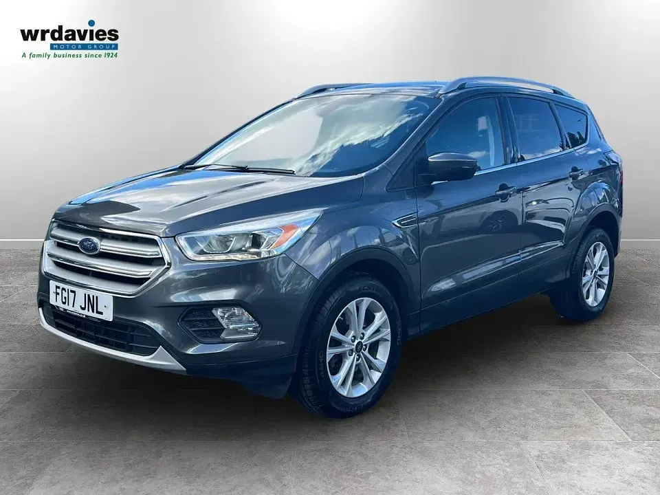 Usado Ford Kuga Titanium 120 CV (88 kW) 2017 Gris SUV