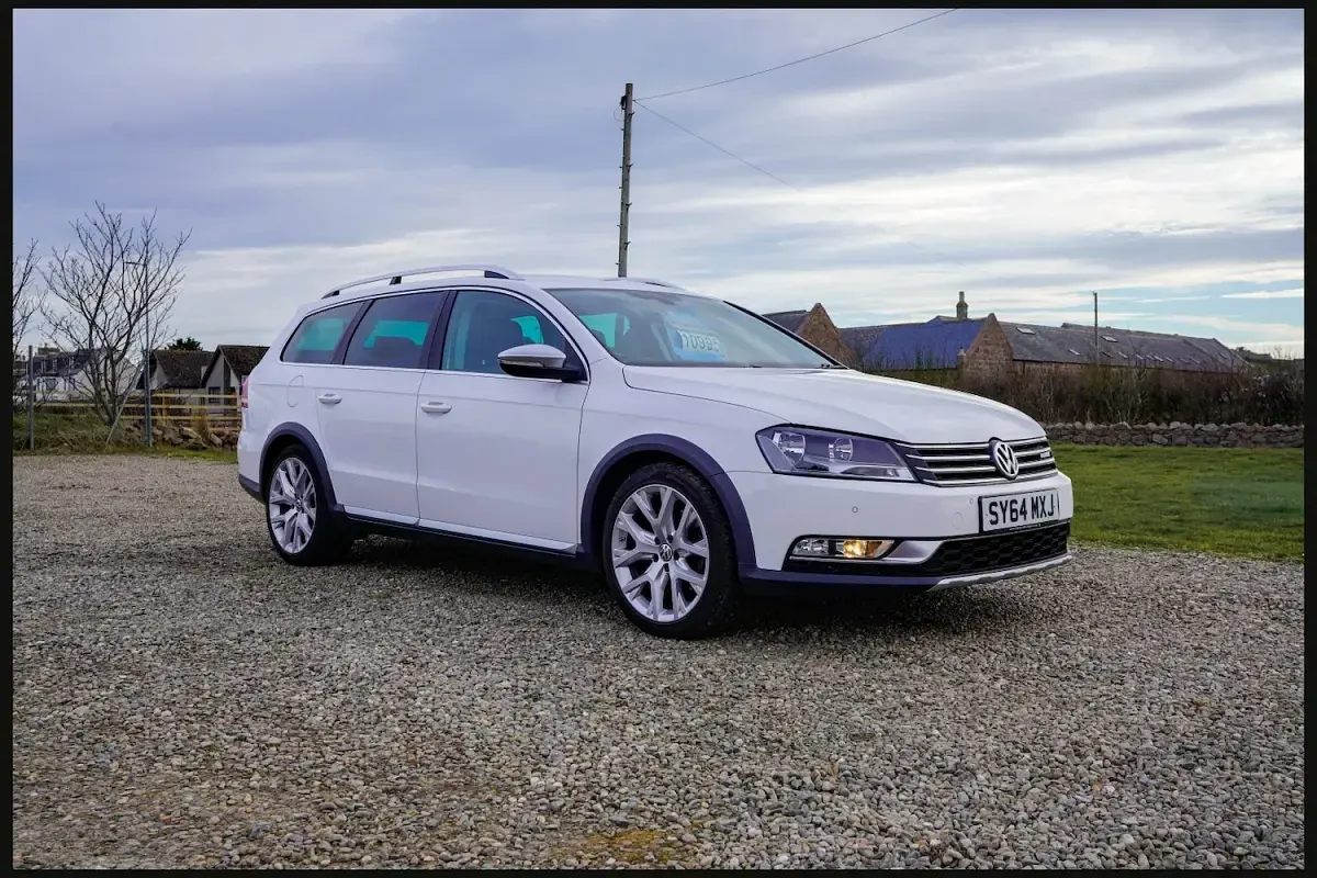 Used VW Passat Alltrack 2014 White Estate