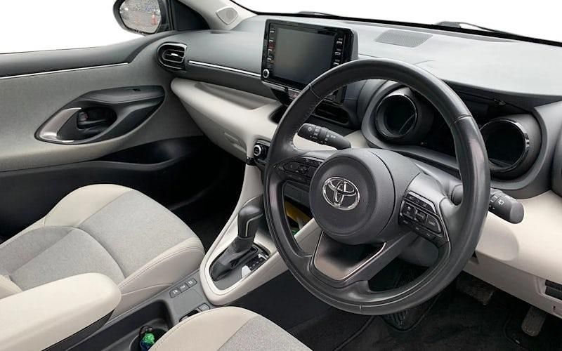 Used Toyota Yaris Hybrid 116 HP (85 kW) 2025 Hatchback