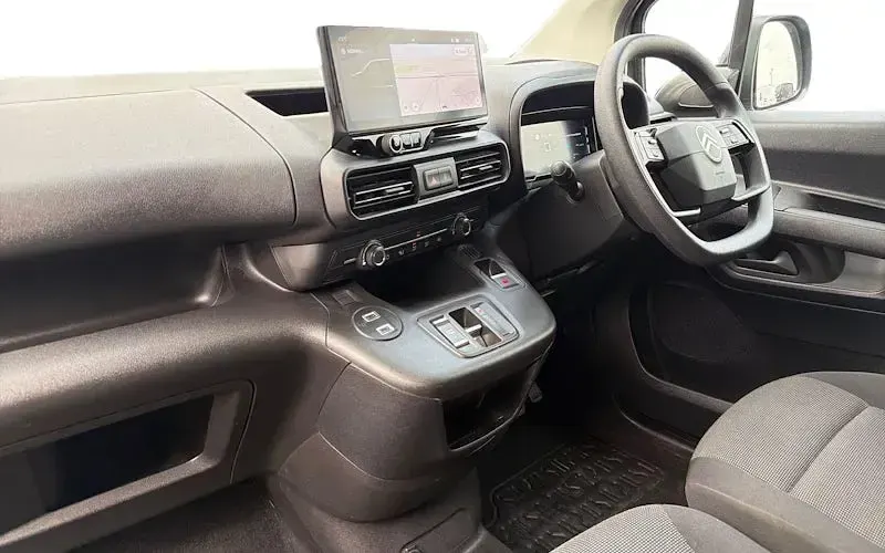 Used Citroën e-Berlingo 100 kW (136 HP) 2026 MPV