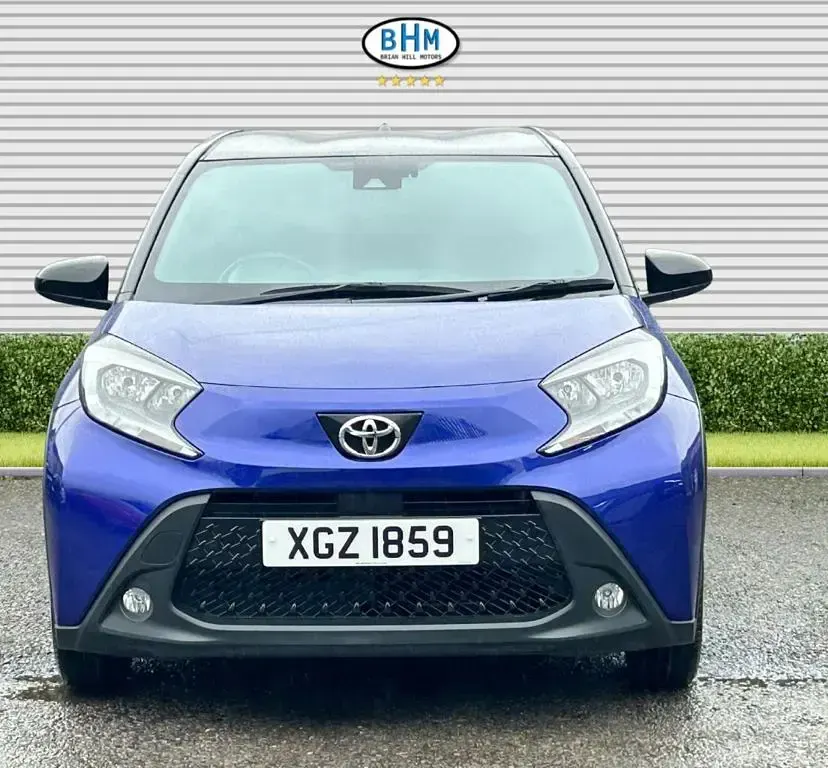 Used Toyota Aygo X 72 HP (52 kW) 2022 Blue SUV