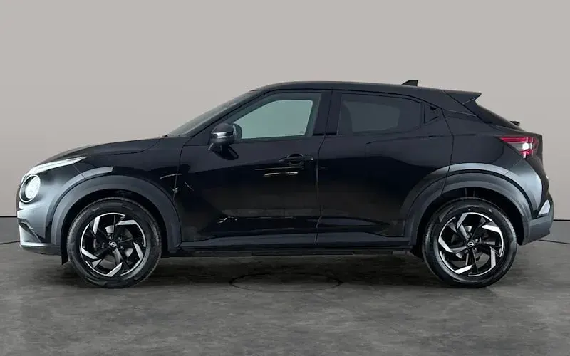 Used Nissan Juke N-Connecta 114 HP (83 kW) 2023 Black SUV