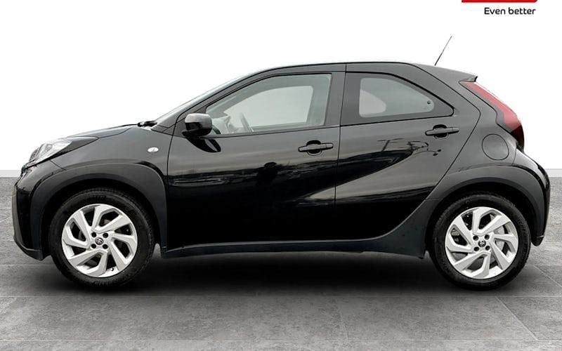 Used Toyota Aygo X PURE 72 HP (52 kW) 2025 SUV