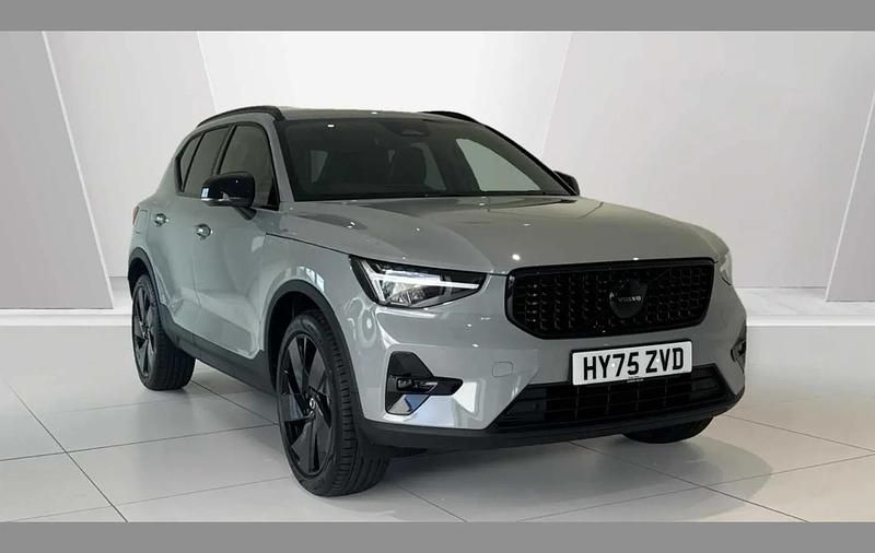 Used Volvo XC40 Plus 197 HP (144 kW) 2025 Vapour grey SUV