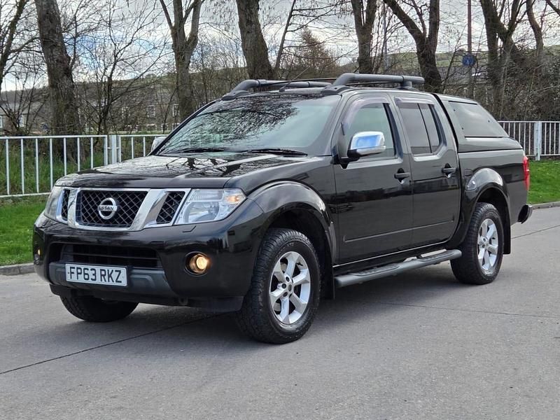 Used Nissan Navara Tekna 2014 Black Pickup