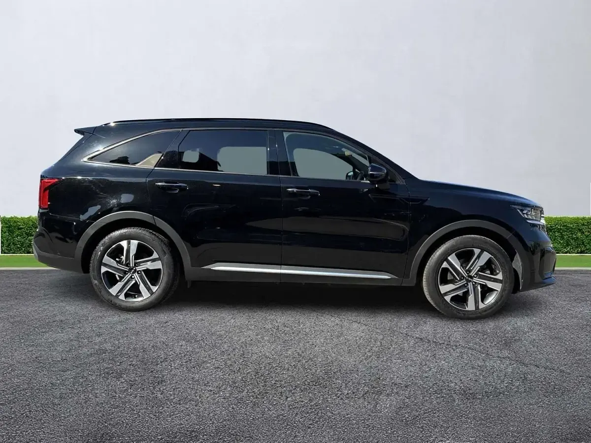 Used Kia Sorento 2023 Black SUV