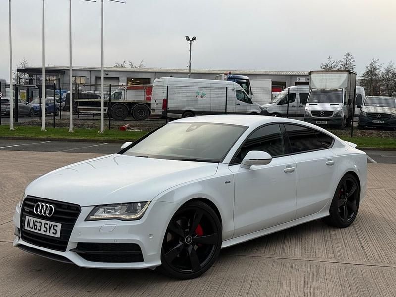 Used Audi A7 Comfort 2013 White Hatchback