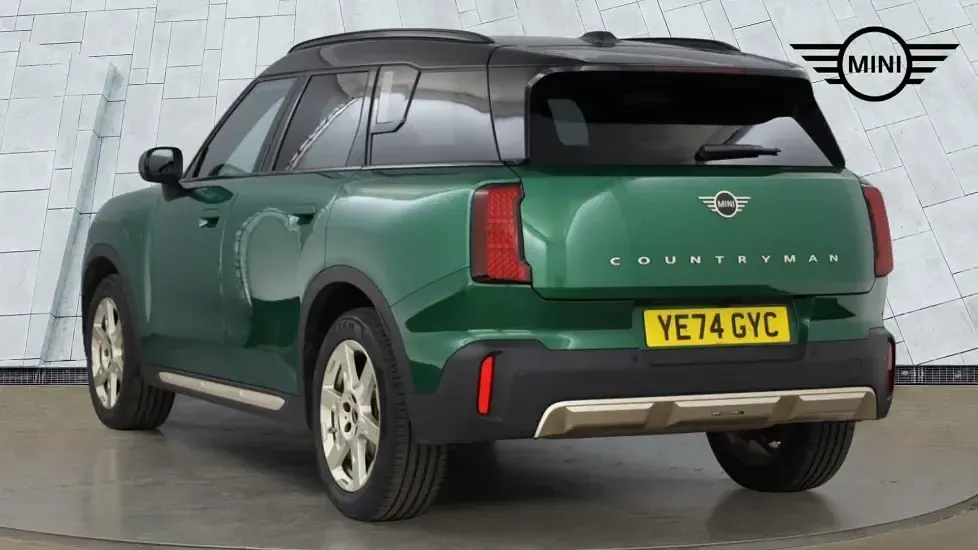 Używany Mini Countryman 168 KM (123 kW) 2024 Zielony SUV