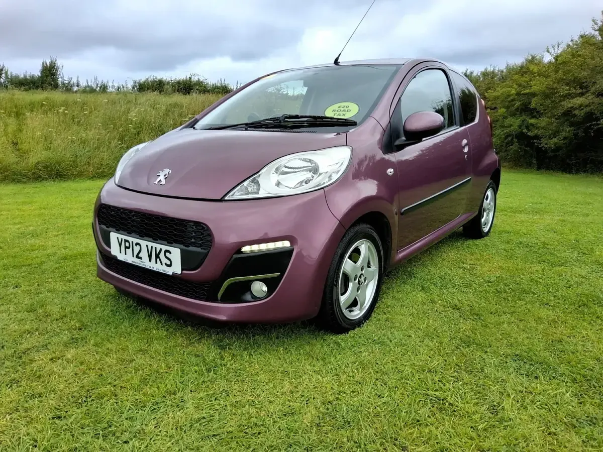 Used Peugeot 107 Allure 68 HP (50 kW) 2012 Purple Hatchback